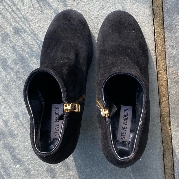 Steve Madden Black Suede Booties - Picture 2 of 3